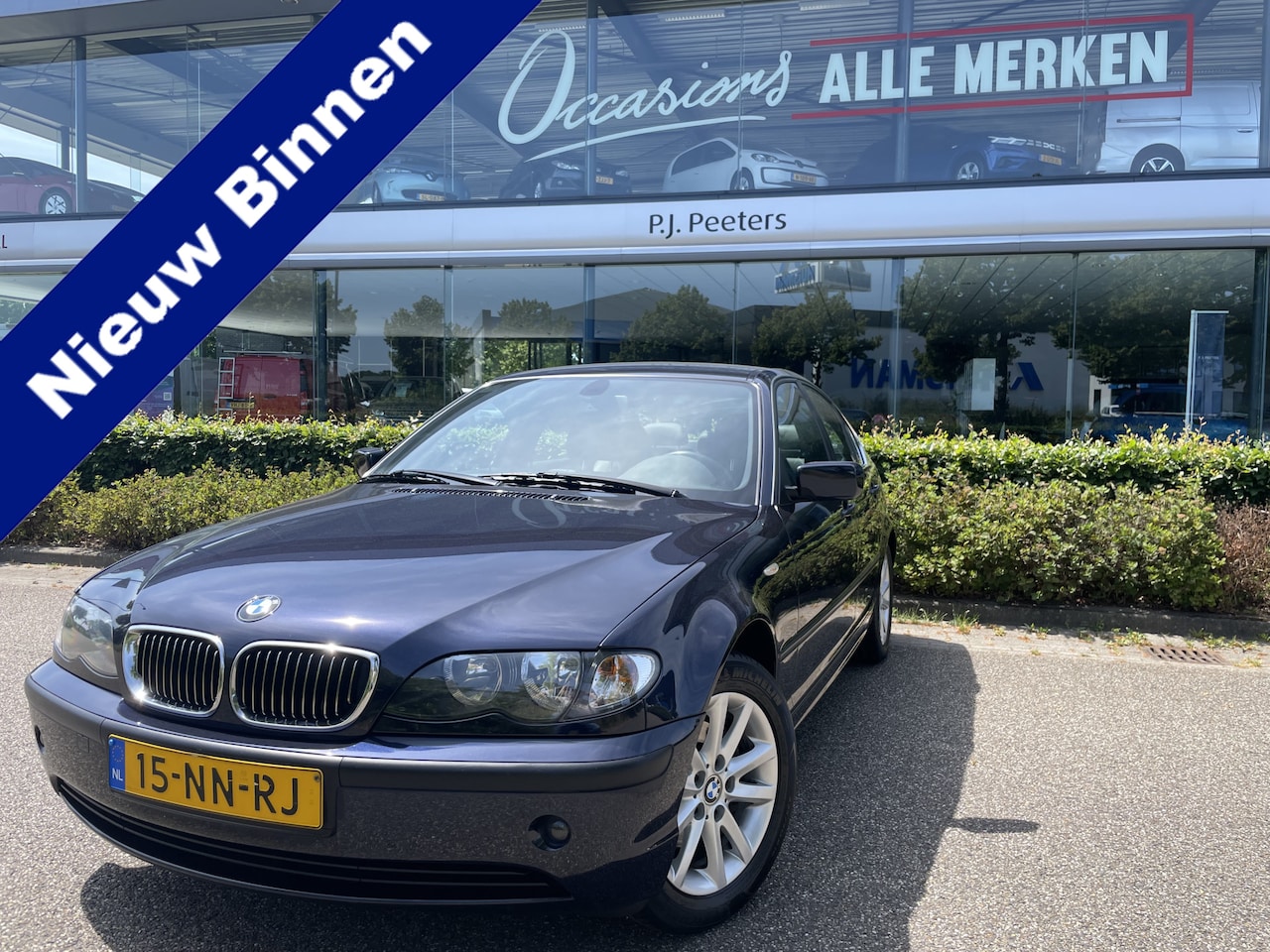 BMW 3-serie - 320i Special Executive Airco - Mistlampen voor - Cruise control - Lederen bekleding - Trek - AutoWereld.nl