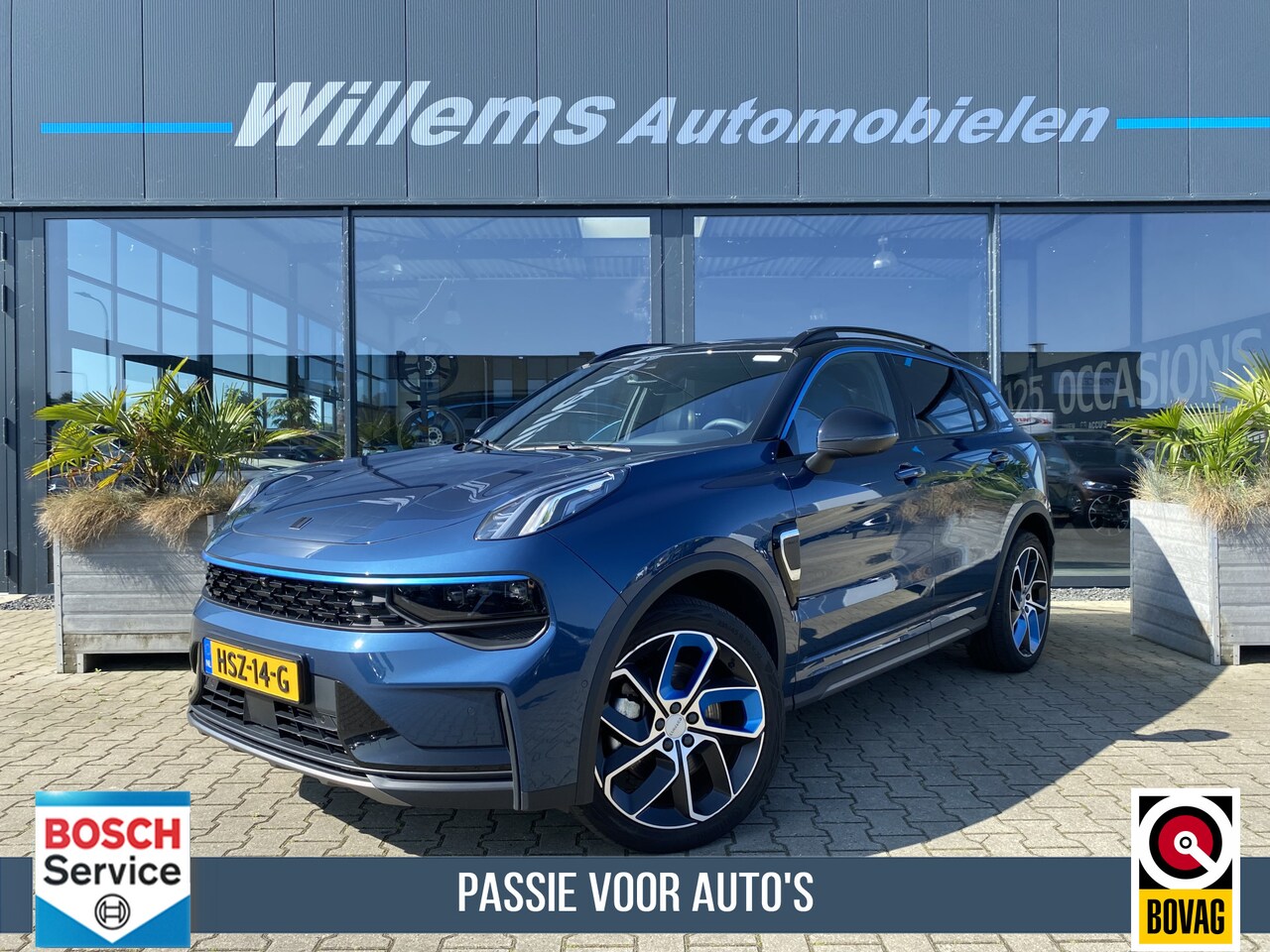 Lynk & Co 01 - 1.5 Zwarte Hemel, 360' Camera & Snellaad Functie Verkoop prijs = Inclusief Trekhaa - AutoWereld.nl