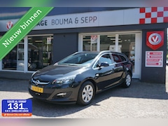 Opel Astra Sports Tourer - 1.4 Turbo Business +