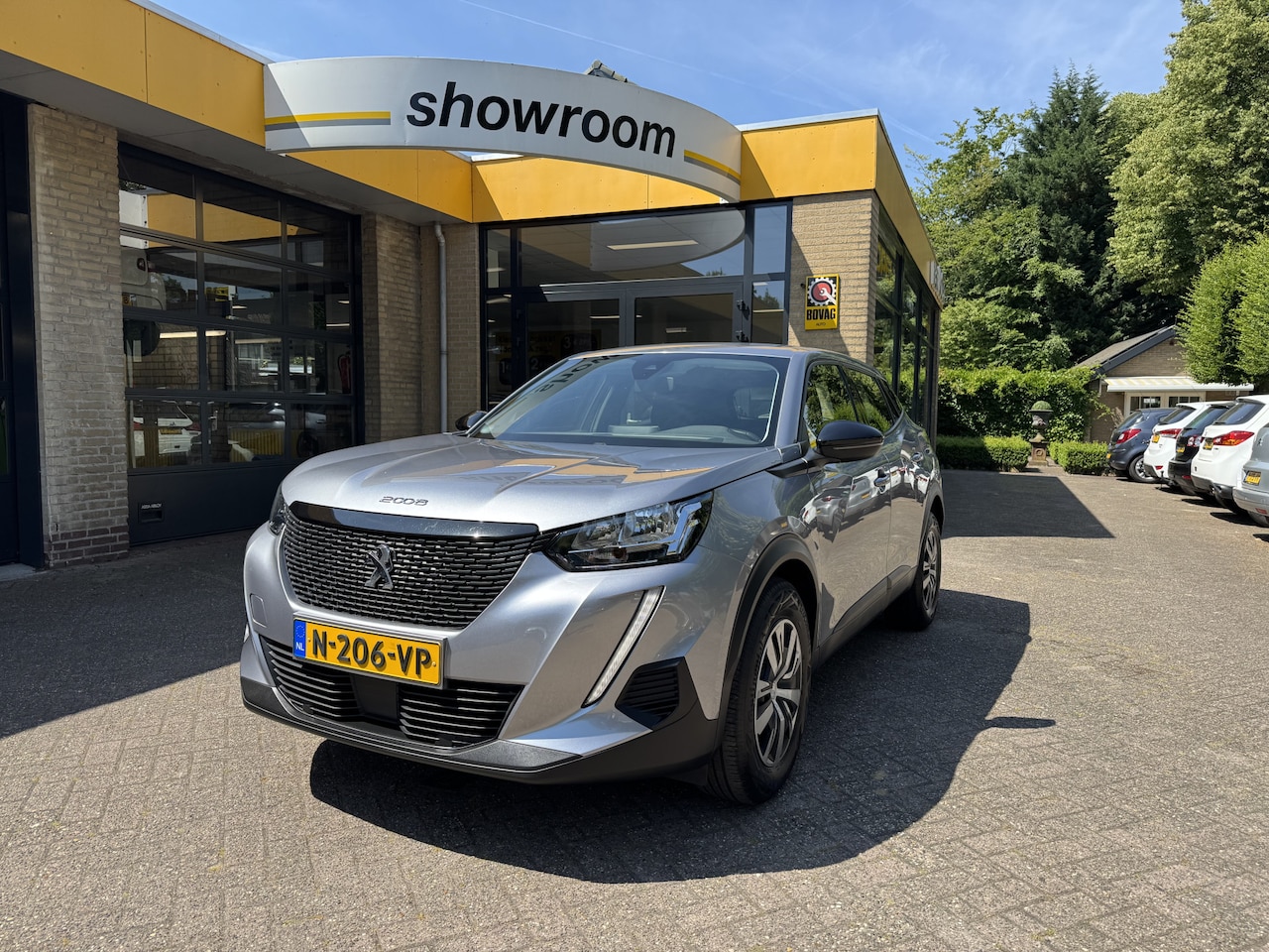 Peugeot 2008 - 1.2 PureTech Active Climate Control Navi Carplay 360Camera - AutoWereld.nl
