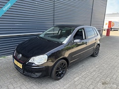 Volkswagen Polo - 1.4-16V Sportline Cruise Clima LM velgen 4 Electrisch Ramen Nette Auto Getinte achterruite