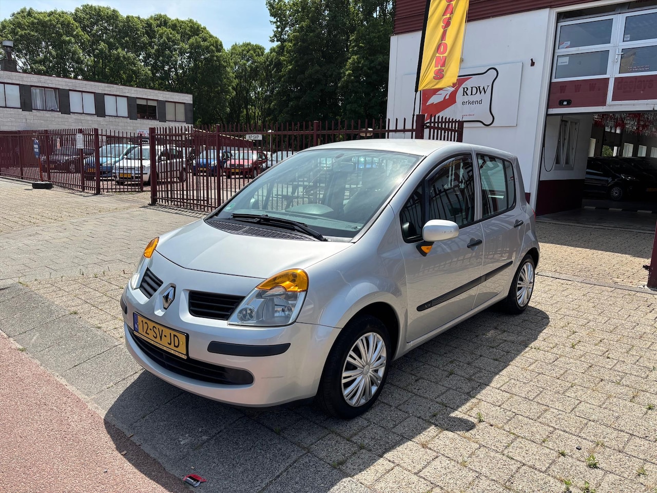 Renault Modus - 1.2 16V Authentique AIRCO - AutoWereld.nl