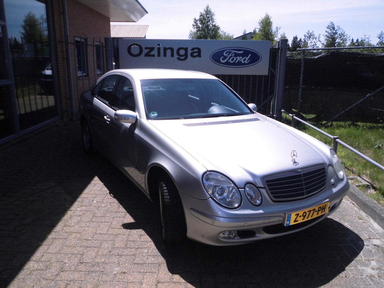 Mercedes-Benz E-klasse - 240 Classic Automaat Youngtimer 148.000km!!!! - AutoWereld.nl
