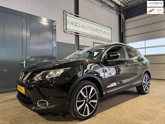 Nissan Qashqai - 1.2 Premier Edition Nieuwe distributie |NAP|Pano |360|Leer