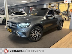 Mercedes-Benz GLC-klasse - 300e 4MATIC Premium Plus / trekhaak / sfeer verlichting / panorama-dak / virtual