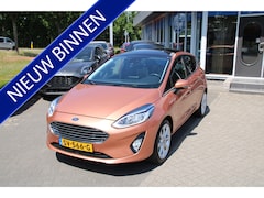 Ford Fiesta - 1.0 EcoBoost 125 PK Vignale TREKHAAK| PANORAMADAK | WINTER PACK | CAMERA
