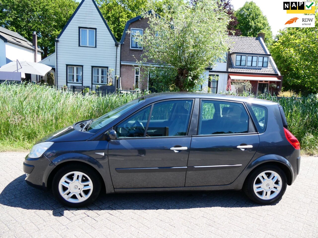 Renault Scénic - 1.6-16V Privilège Comfort Clima Trekhaak 1300kg Historie - AutoWereld.nl
