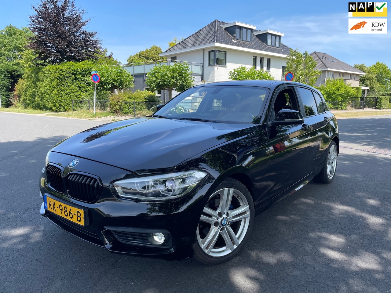 BMW 1-serie - 116i Centennial High Executive NAV/LED/APK - AutoWereld.nl