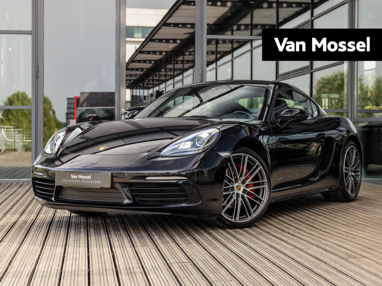 Porsche 718 Cayman S - 2.5 | SPORTCHRONO | 20 INCH 911 TURBO | SPORTUITLAATSYSTEEM | APPLE CARPLAY | ACHTERUITRIJ - AutoWereld.nl