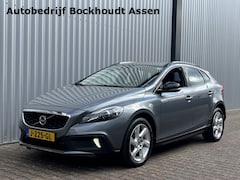 Volvo V40 Cross Country - 2.0 D2 Summum | Xenon | Navigatie | Camera | Stoel
