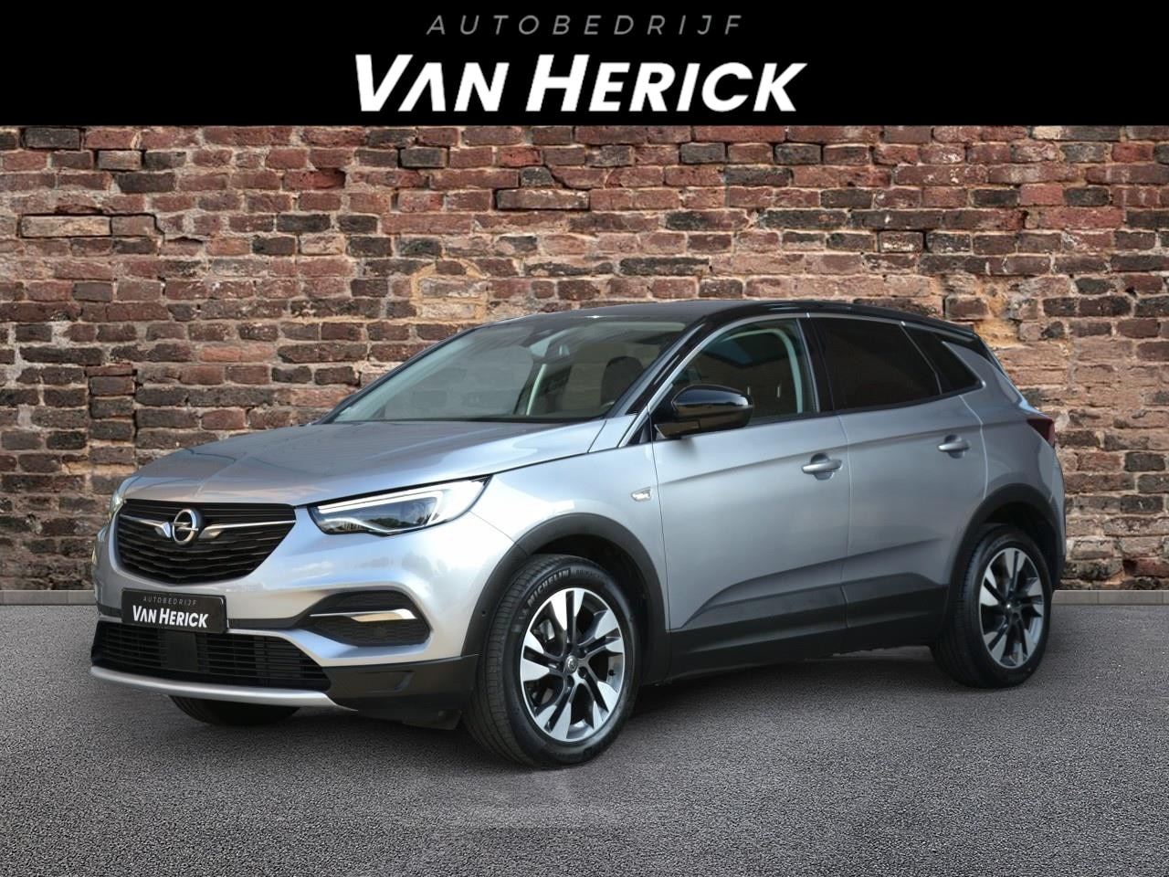 Opel Grandland X - 1.2 Turbo Innovation Automaat | Navi | Keyless | AGR stoelen | LED - AutoWereld.nl