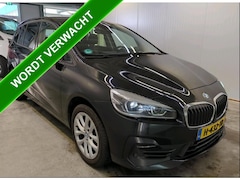 BMW 2-serie Gran Tourer - 218D 150PK Automaat 7pers. High Executive Edition / Trekhaak / Leder +Stoelverwarming / Na