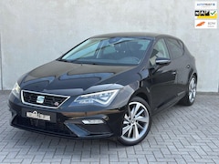 Seat Leon - FR 1.4 EcoTSI FR Carplay ACC 18'' LED Stoelverwarming