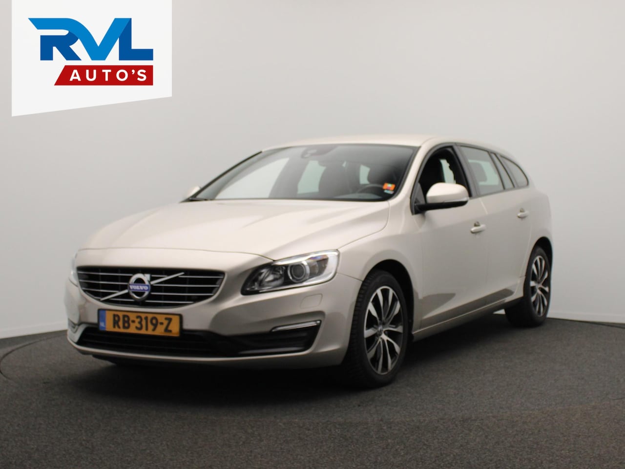 Volvo V60 - 1.5 T3 Polar+ Dynamic Leder Origineel NL Navigatie - AutoWereld.nl