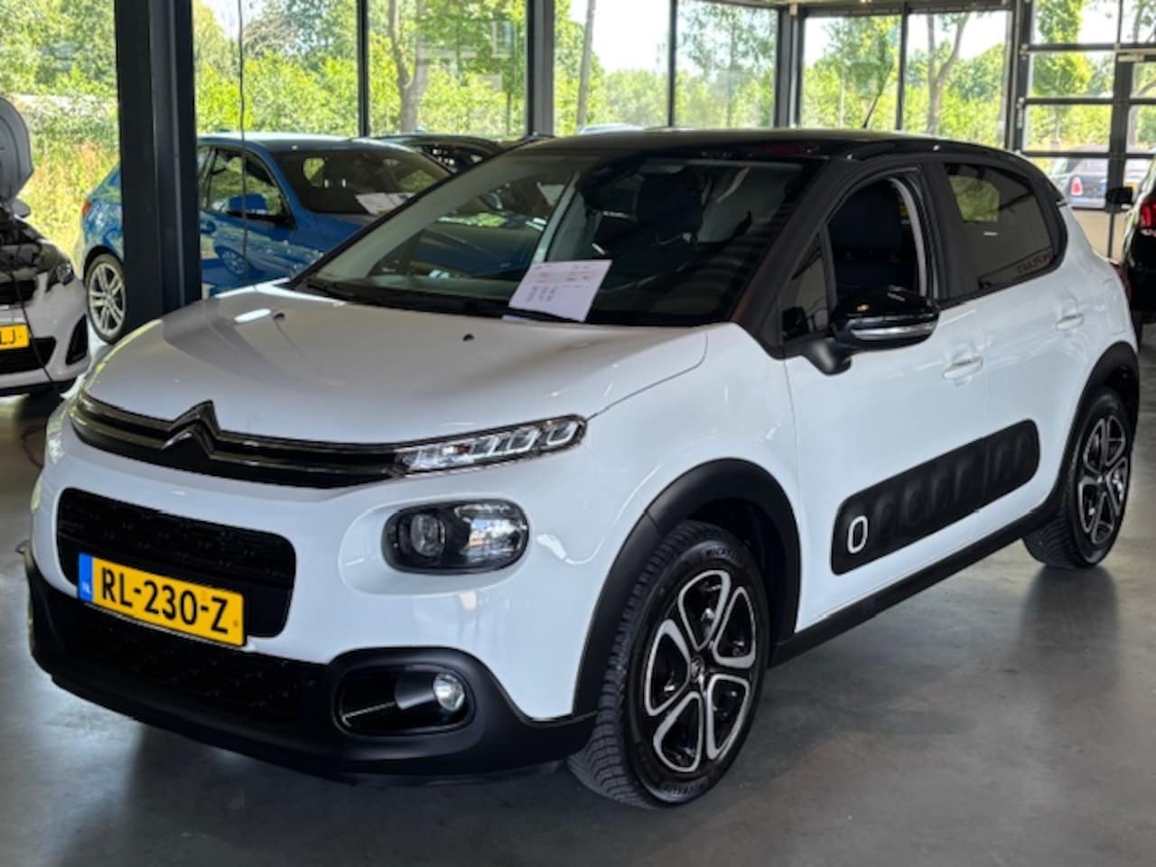 Citroën C3 - 1.2 PureTech Feel Edition 1.2 PureTech 82pk Feel Edition - AutoWereld.nl
