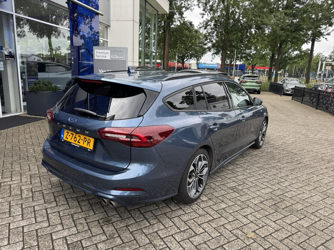 Ford Focus Wagon - 1.0 EcoBoost Hybrid ST Line X Trekhaak Elektrische achterklep winterpack Adap.cruise Bliss - AutoWereld.nl
