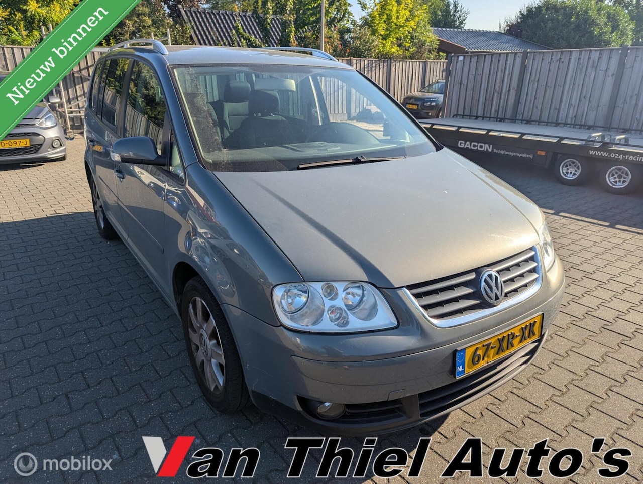 Volkswagen Touran - 1.6-16V FSI Highline 1.6-16V FSI Highline - AutoWereld.nl