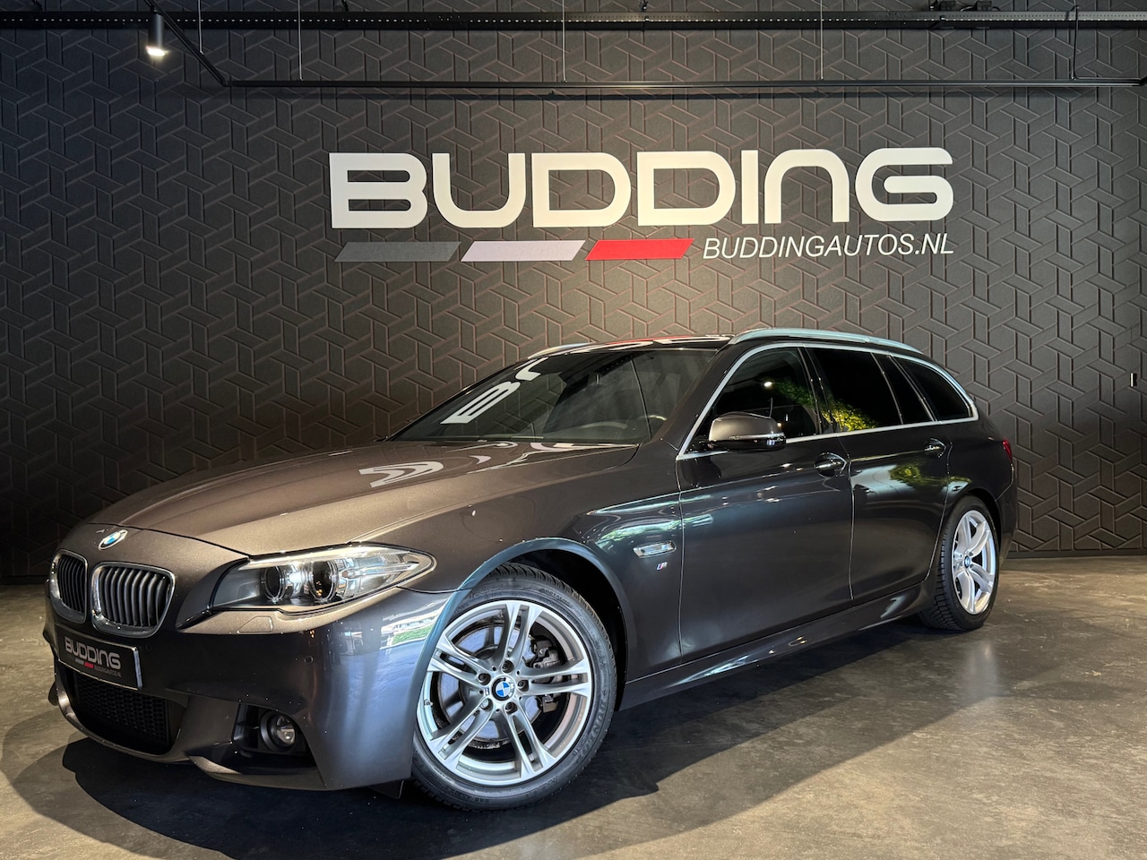 BMW 5-serie Touring - 520i Exe | M-sport | LCI | - AutoWereld.nl