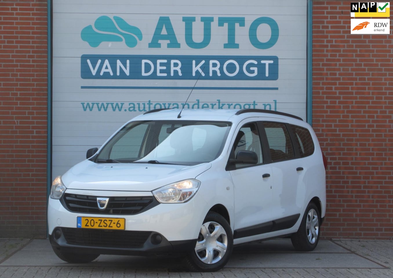Dacia Lodgy - 1.2 TCe Ambiance 5p. Trekhaak, APK 6-26, Rijklaar - AutoWereld.nl