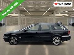 Jaguar X-type Estate - 3.0 V6 Executive Let op vooraam en achteraam defect