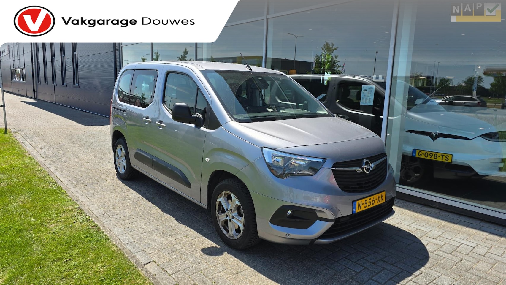 Opel Combo Life - 1.2 Turbo L1H1 Edition | Automaat | NAP | Dubbele schuifdeur | Cruise | Carplay | Stoelver - AutoWereld.nl