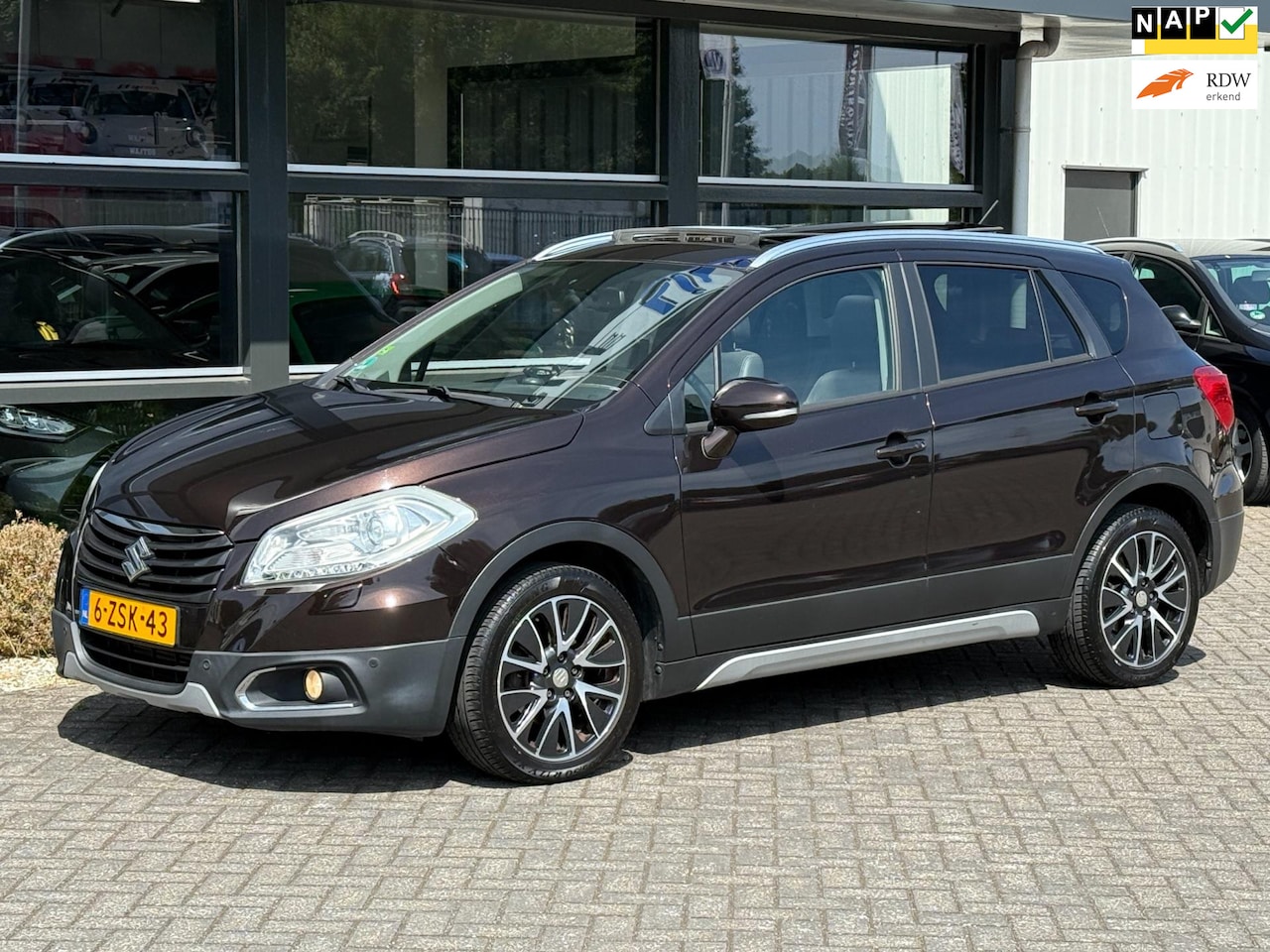 Suzuki SX4 S-Cross - 1.6 DDiS High Executive Airco Pano NAP APK !! - AutoWereld.nl