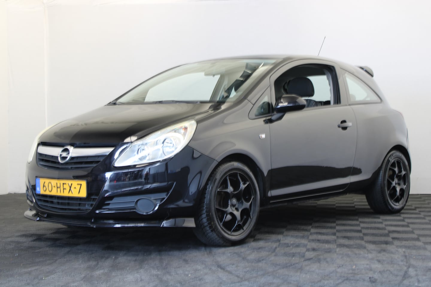 Opel Corsa - 1.2-16V Business 1.2-16V Business - AutoWereld.nl