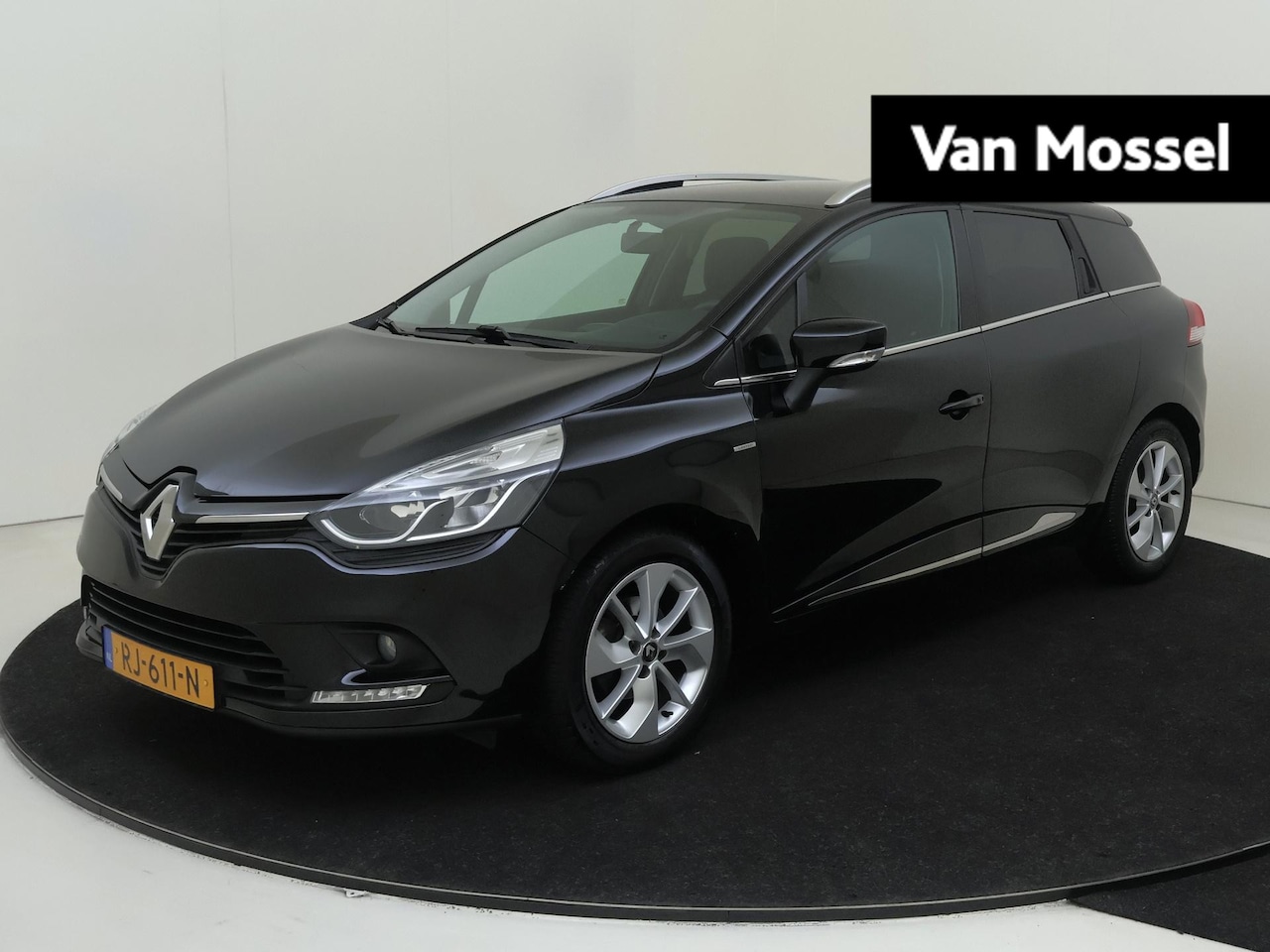 Renault Clio Estate - 0.9 TCe Limited Navigatie | Airco | Parkeersensoren Achter | Bluetooth - AutoWereld.nl