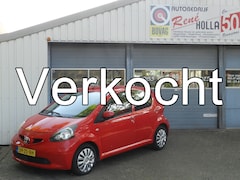 Toyota Aygo - 1.0-12V +Automaat 5Deurs Airco Half leer