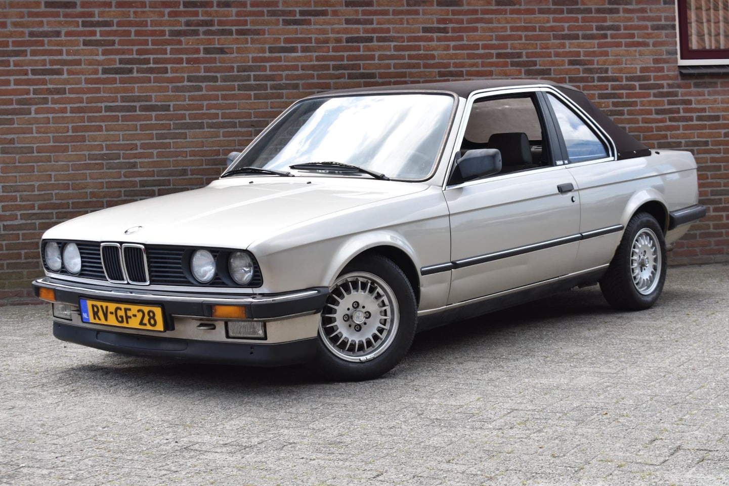 BMW 3-serie - 325E BAUR TC K6 '86 Project - AutoWereld.nl