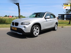 BMW X1 - SDrive20i Business Airco , Navigatie
