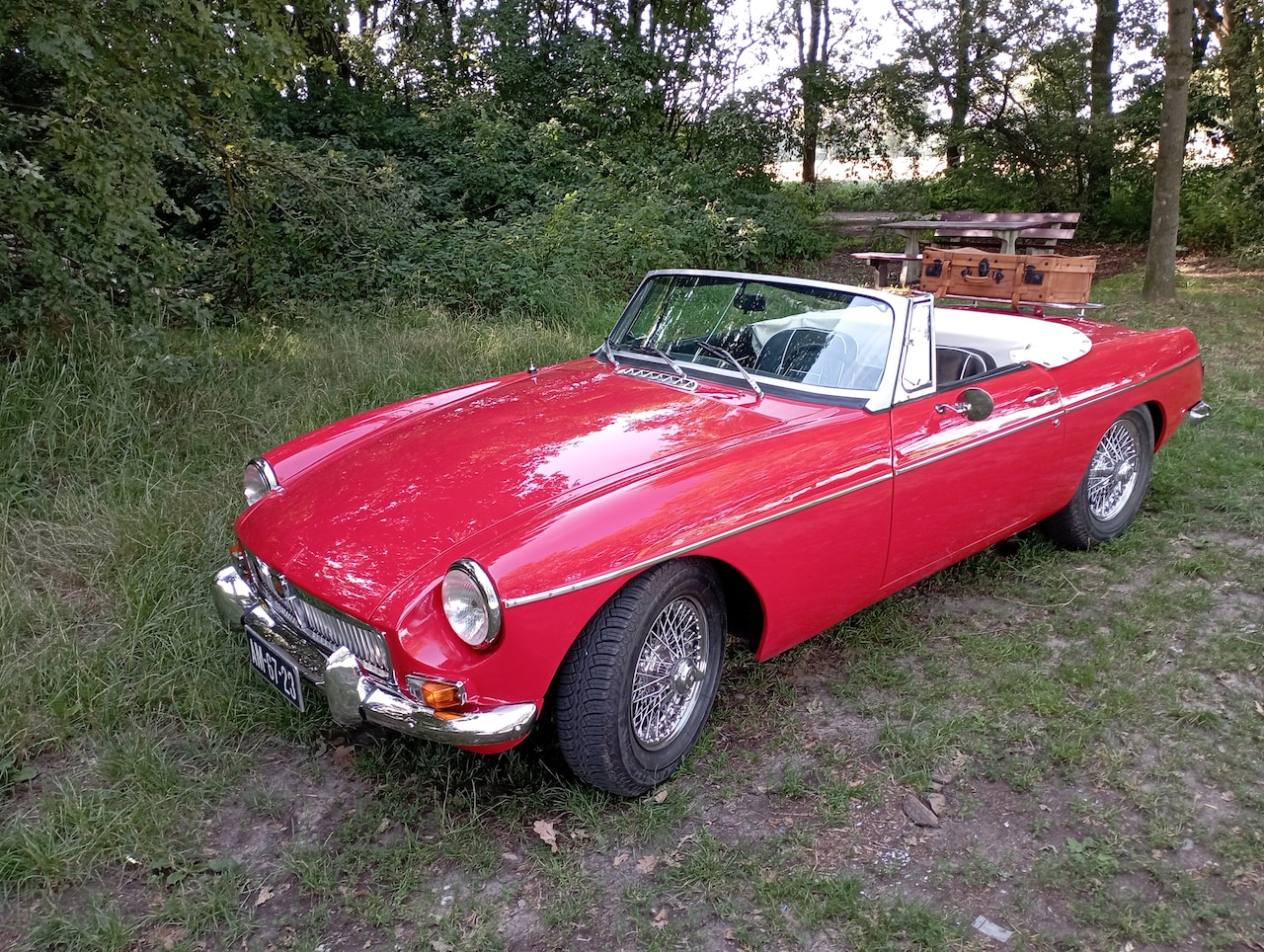 MG B type - Splitbumper - AutoWereld.nl