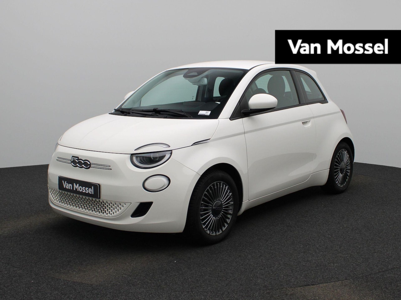 Fiat 500 - Icon 42 kWh 118Pk | Climate Control | Cruise Control | Navigatie | Parkeersensoren Achter - AutoWereld.nl