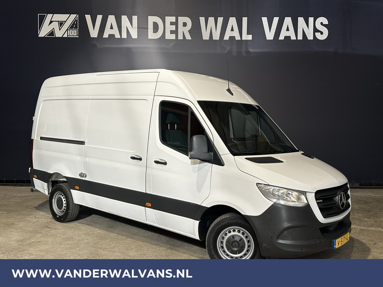 Mercedes-Benz Sprinter - 316 CDI 164pk L2H1 Euro6 Airco | 2800kg Trekhaak | Camera | Apple Carplay | Cruisecontrol - AutoWereld.nl