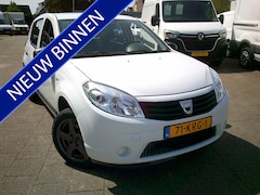Dacia Sandero - 1.2 Ambiance VOORZIEN VAN TREKHAAK APK NIEUW