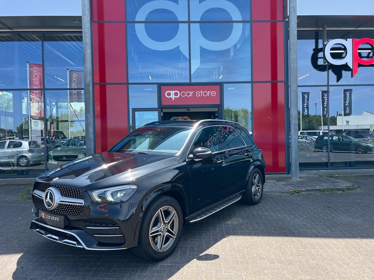 Mercedes-Benz GLE-Klasse - 350 e 4MATIC AMG/Panorama/Trekhaak - AutoWereld.nl