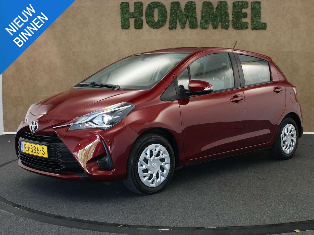 Toyota Yaris - 1.5 VVT-i Aspiration - ORIGINEEL NEDERLANDSE AUTO - CLIMATE CONTROL - NAVIGATIE - CAMERA - - AutoWereld.nl
