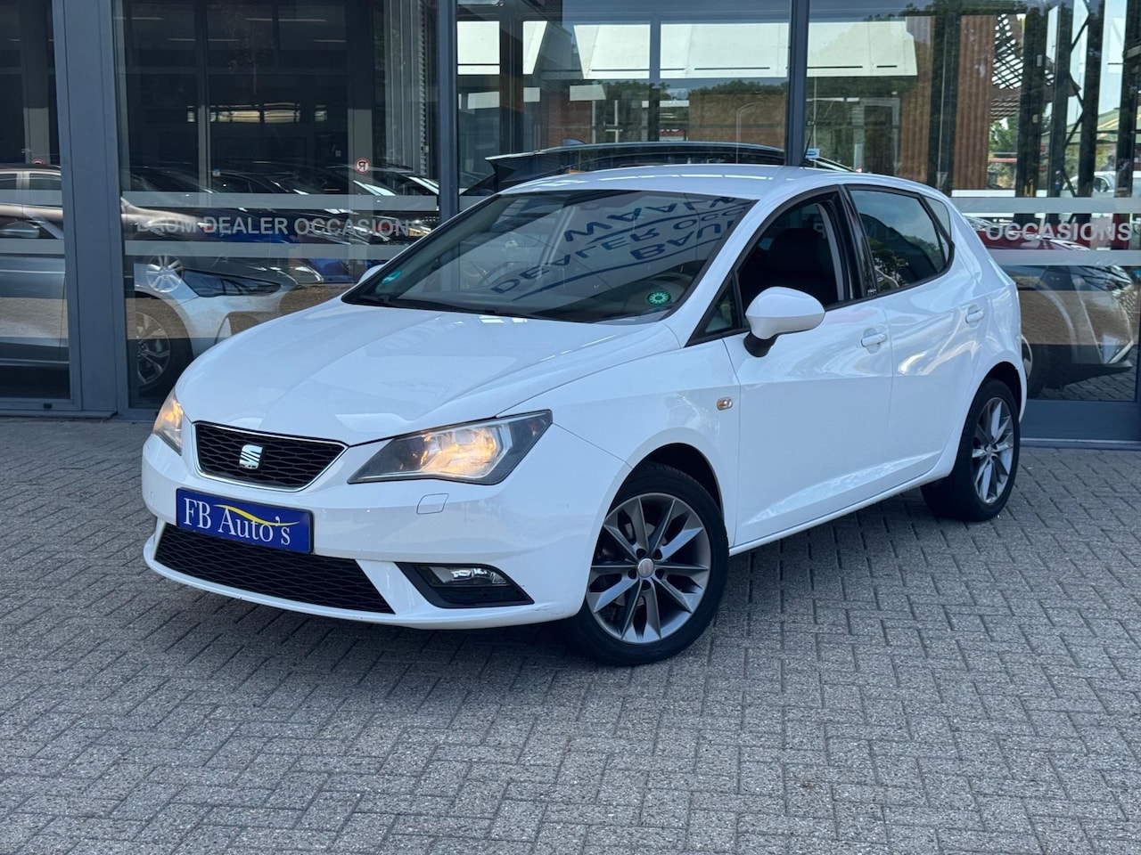 Seat Ibiza - 1.4 I-Tech Airco Lmv Navigatie - AutoWereld.nl