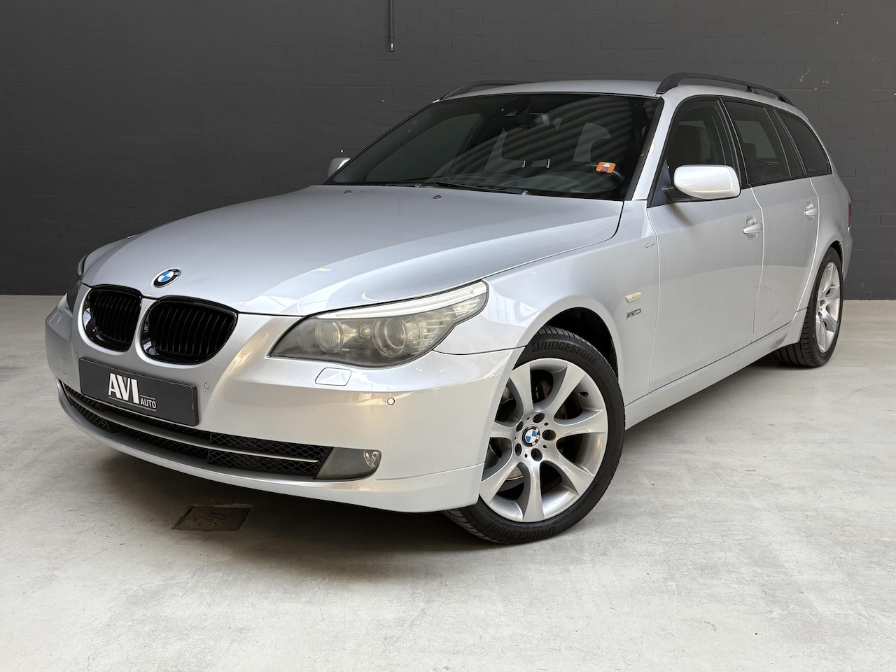 BMW 5-serie Touring - 530xi Automaat Leer - AutoWereld.nl