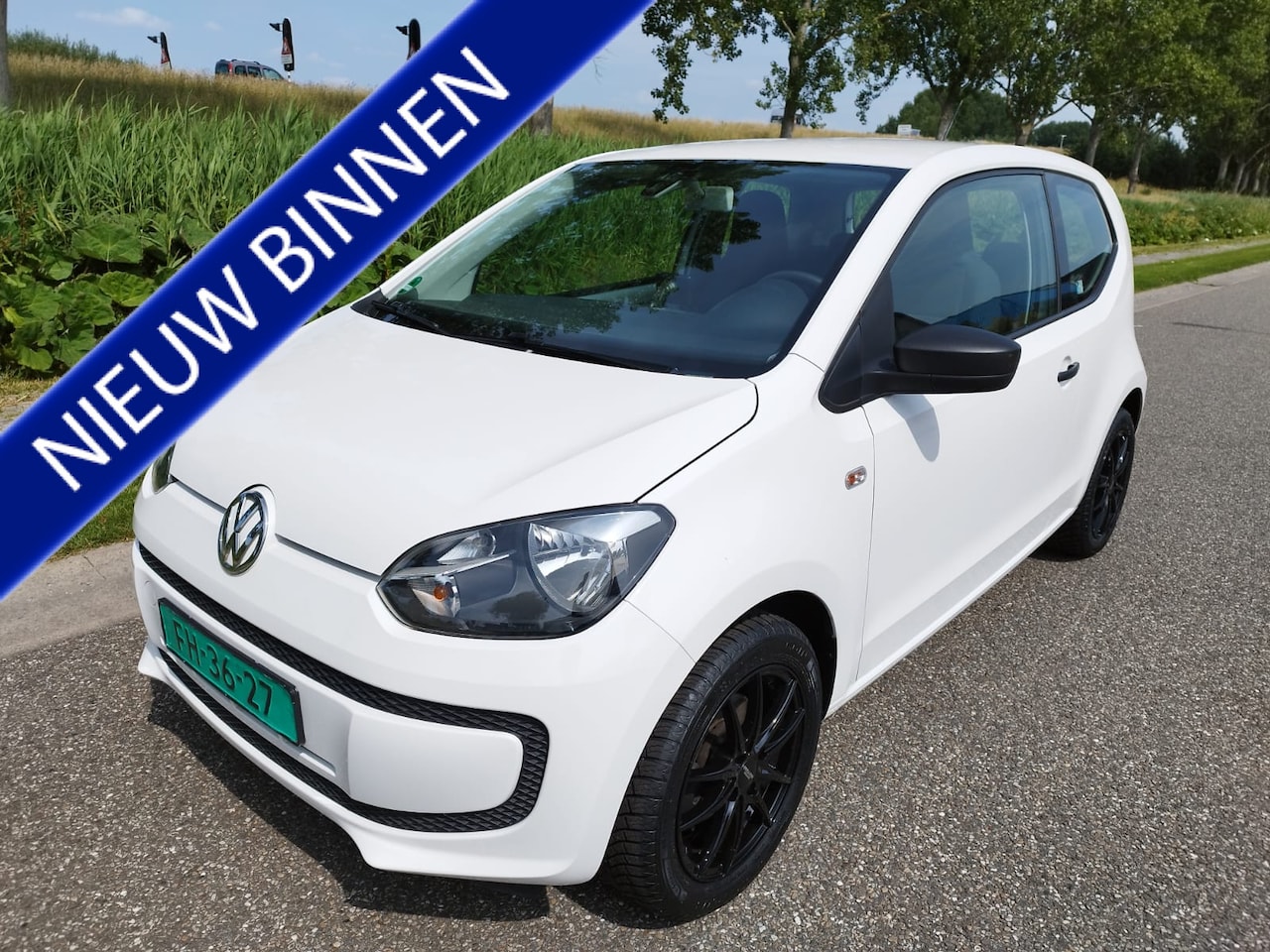 Volkswagen Up! - 1.0 move up! ** NAVI ** Airco ** Bluetooth ** NW LM velgen 15 inch ** - AutoWereld.nl