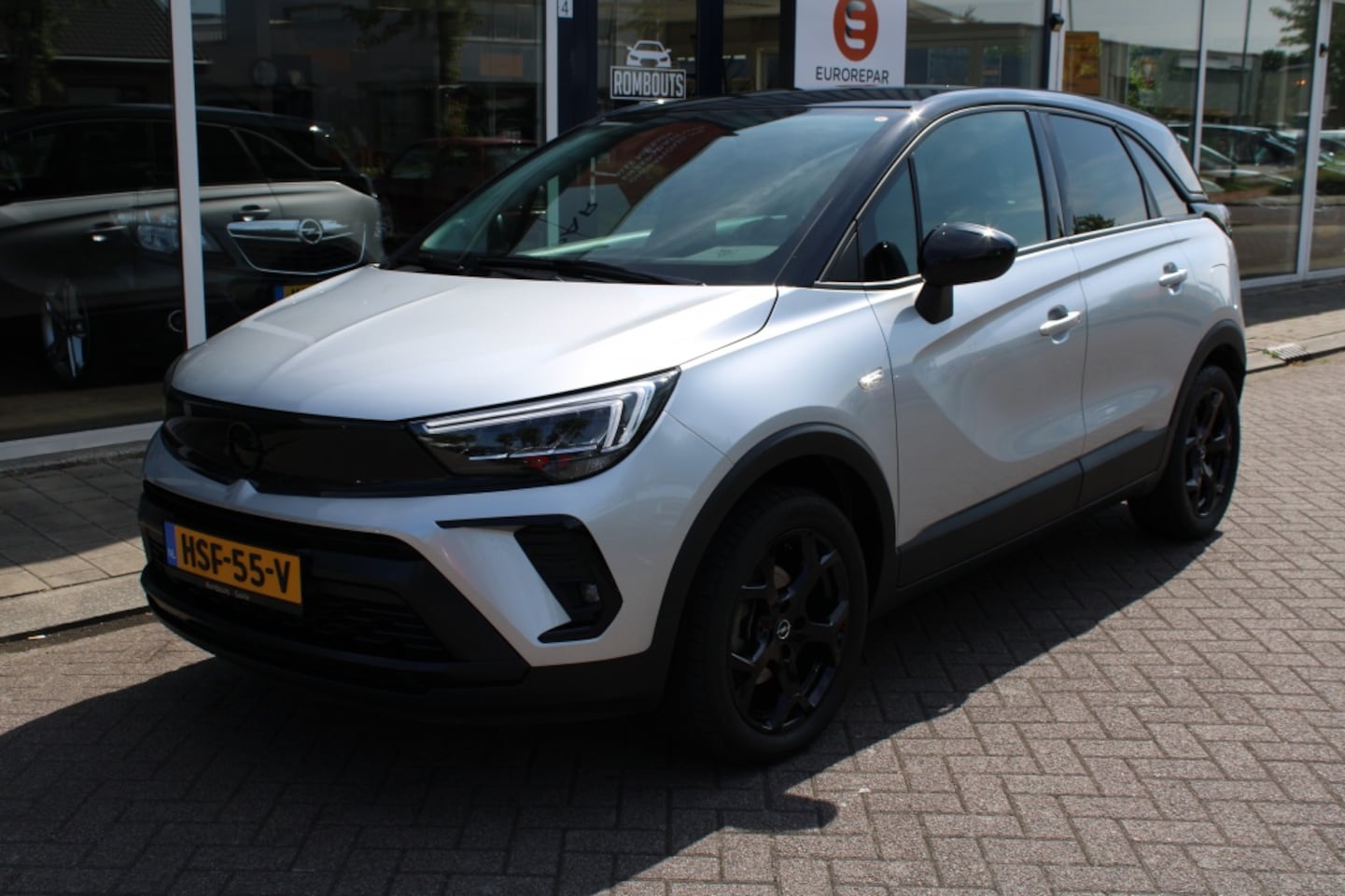 Opel Crossland - 1.2 T. GS Automaat Navi/DAB/Stoel-stuur verw. - AutoWereld.nl