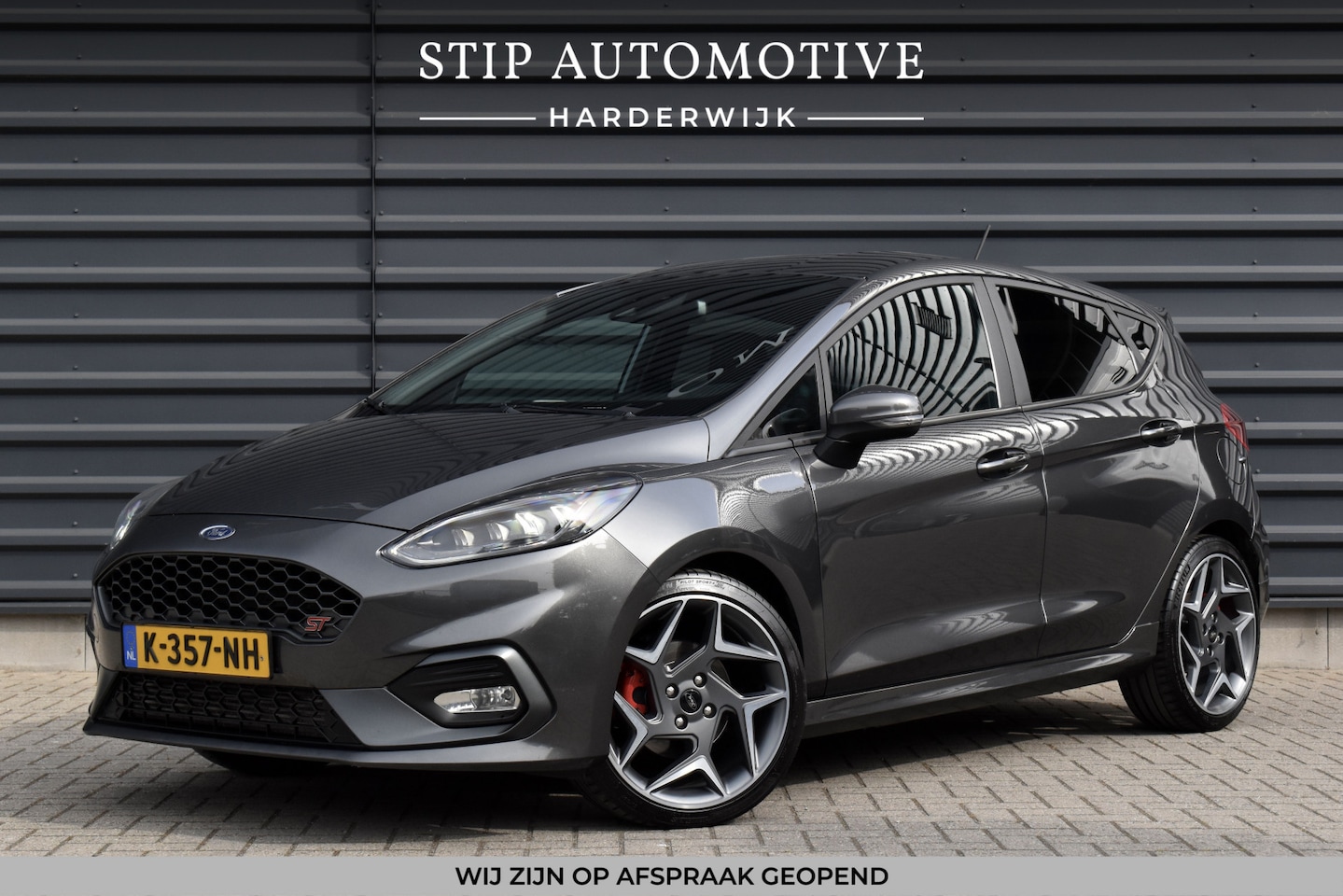 Ford Fiesta - 1.5 ST-3 200pk | Recaro Seats | Camera | B&O Audio | Stuur + Stoelverwarming | CarPlay | O - AutoWereld.nl
