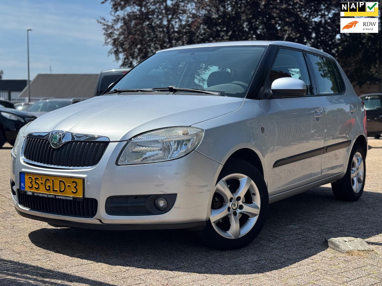 Skoda Fabia - 1.4-16V Ambiente NAP AIRCO CRUISE CTRL APK 06-2026 - AutoWereld.nl