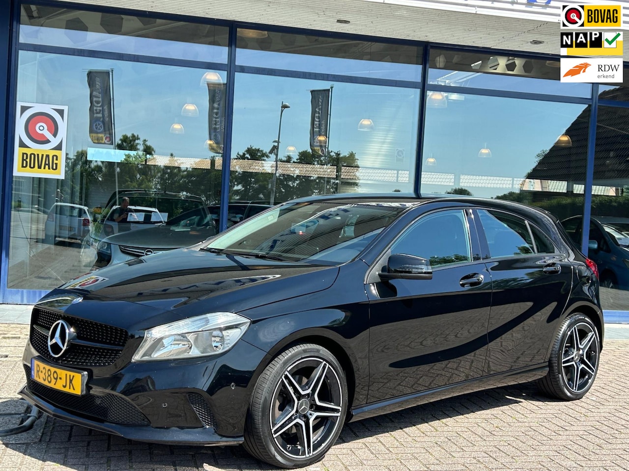 Mercedes-Benz A-klasse - 160 Prestige Navi Clima Cruise Park.Sens 18" LM-Velgen Dealeronderhouden! - AutoWereld.nl