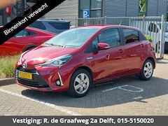 Toyota Yaris - 1.5 Hybrid Design Red | Climate Control | Lichtmetalen velgen | Camera |
