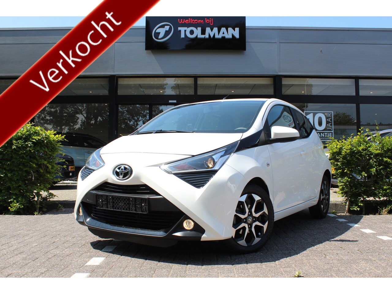 Toyota Aygo - 1.0 VVT-i x-play | Rijklaar | Apple/Android | Camera | Airco | LMV | Allseason banden - AutoWereld.nl