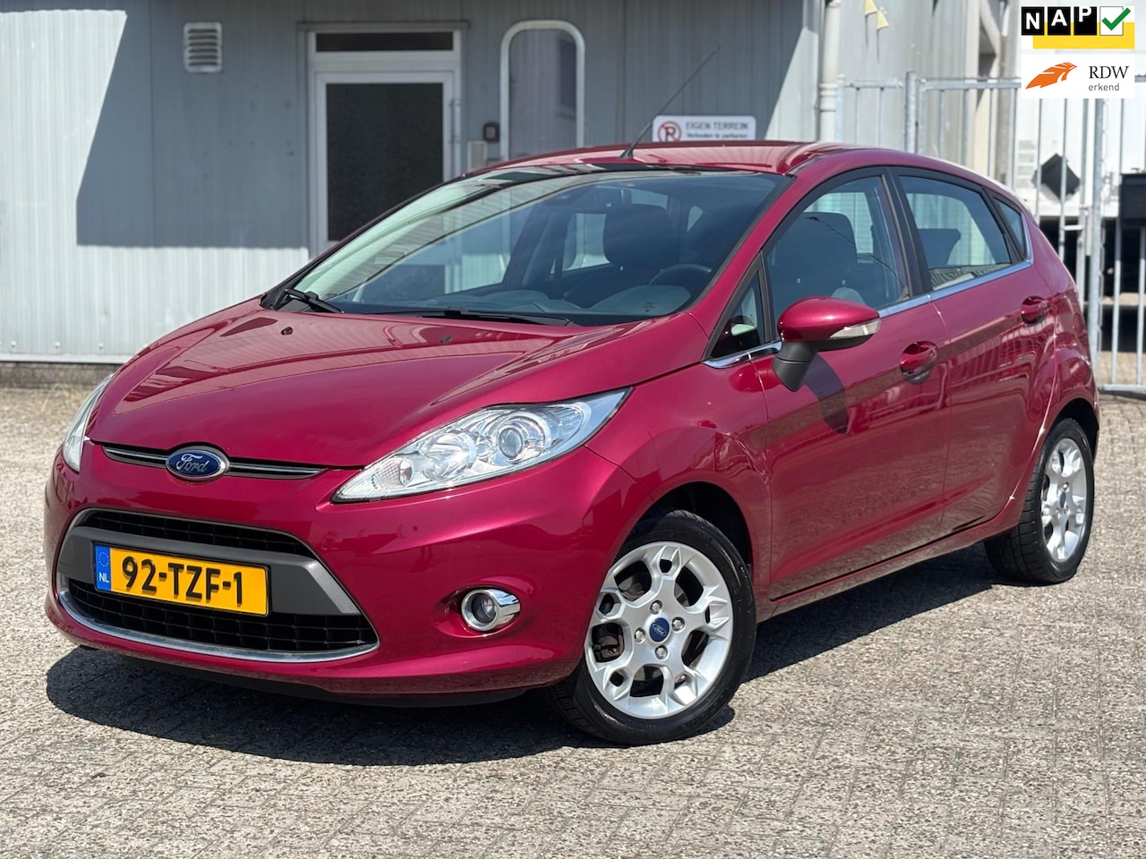 Ford Fiesta - 1.25 Champion 1.25 Champion, Nap, Nwe Apk, Airco, trekhaak, 5-drs - AutoWereld.nl