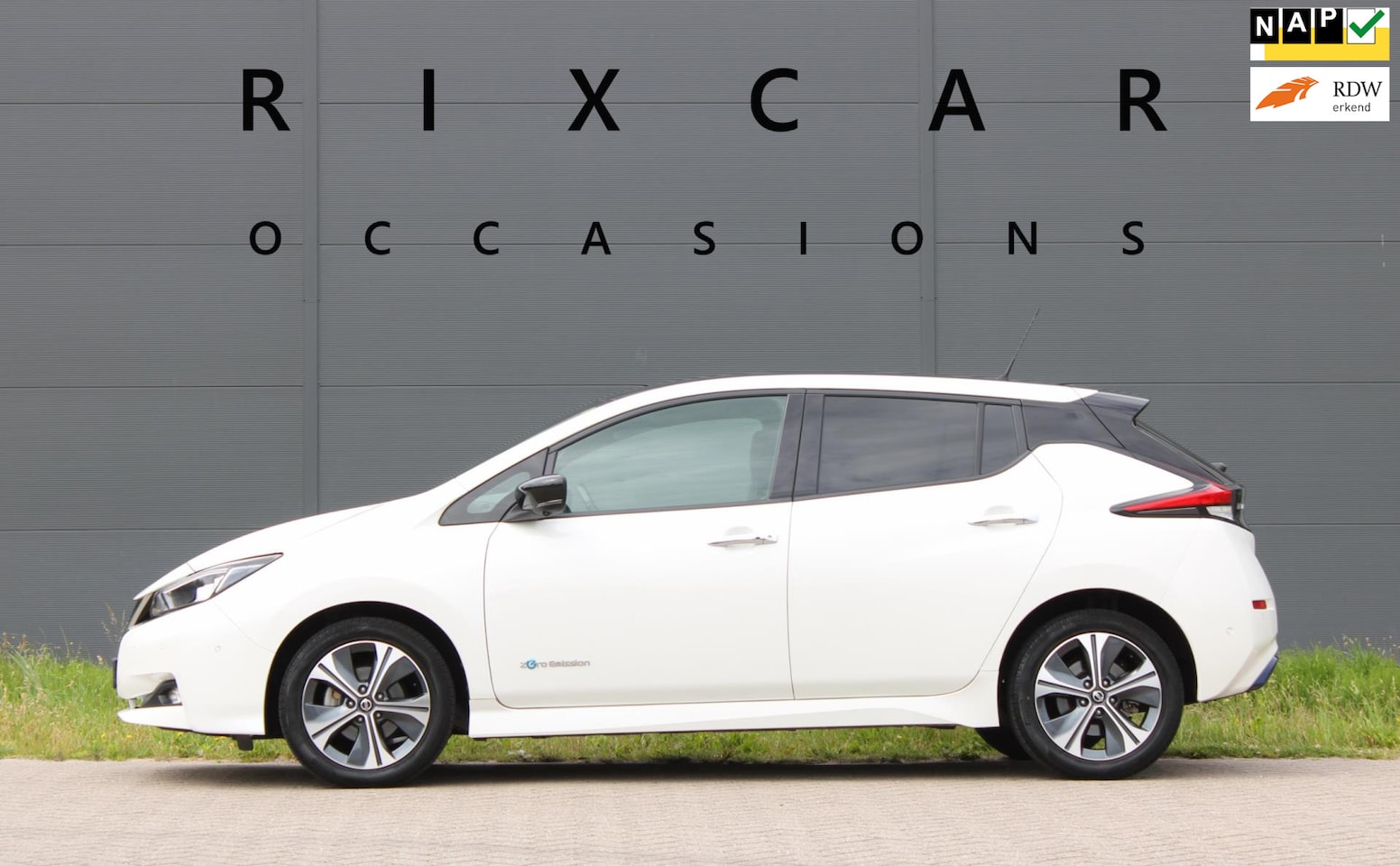 Nissan LEAF - Tekna 62 kWh 380kmActieradius !!NIEUWBINNEN!! - AutoWereld.nl