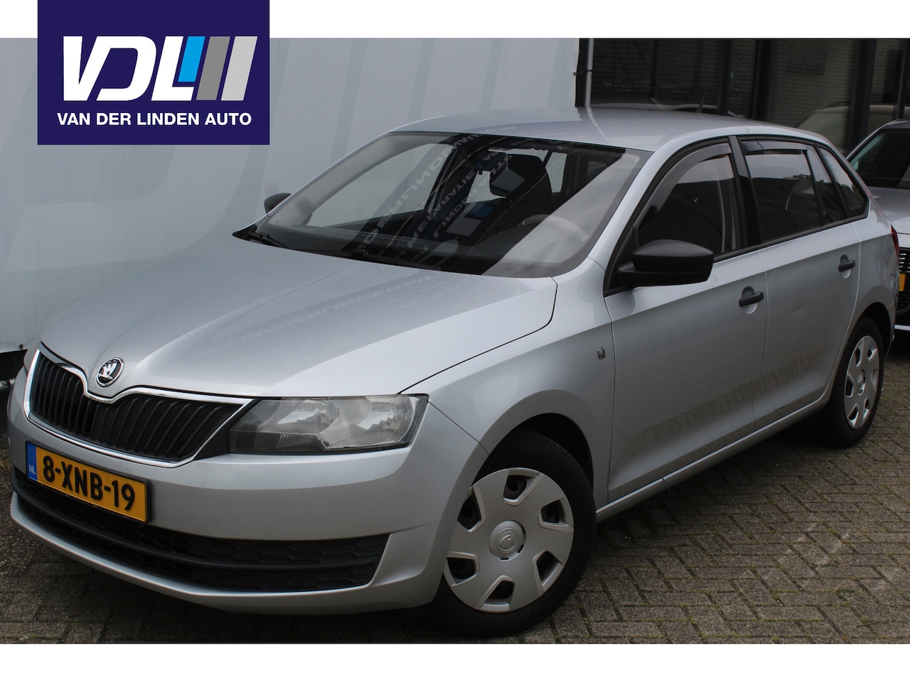 Skoda Rapid Spaceback - 1.2 TSI Greentech Active Start/stop l Trekhaak - AutoWereld.nl