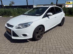 Ford Focus - 1.0 EcoBoost Trend Airco Navi Trekhaak Parksensor